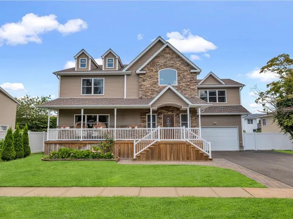 2357 Hampton Avenue, Seaford, NY 11783