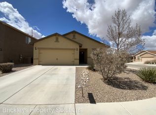 140 El Camino Loop NW, Rio Rancho, NM 87144