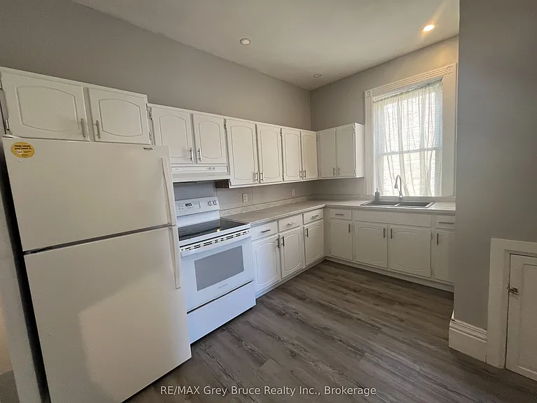 106 1st Ave S #2 — Photo 13