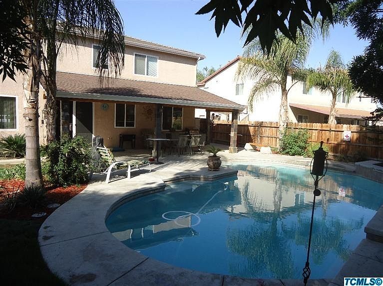2nd image of 1546 Mateus Ave