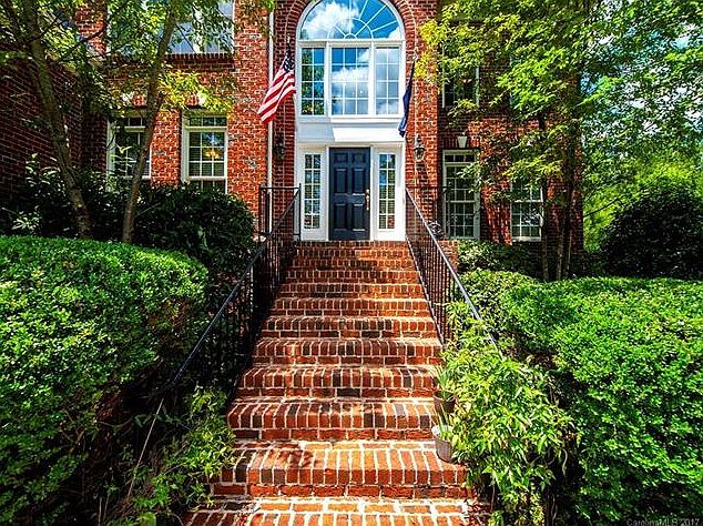 Guests get a big impression 