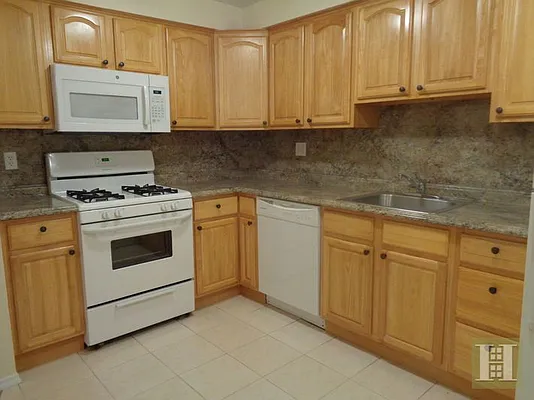 Rented by Halstead Real Estate | media 11