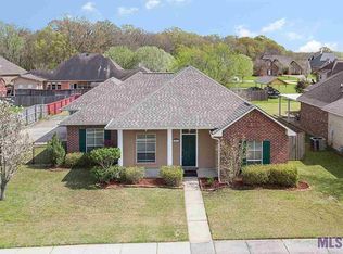 4244 Raven Way Dr, Zachary, LA 70791