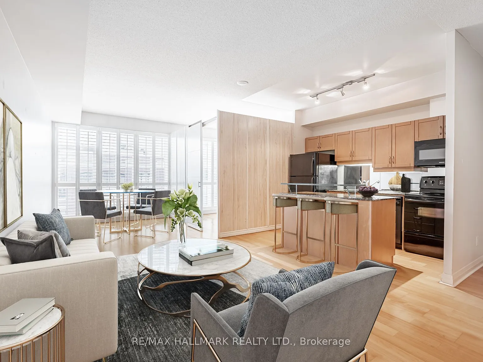 3 bed, $2,995 — Photo 3