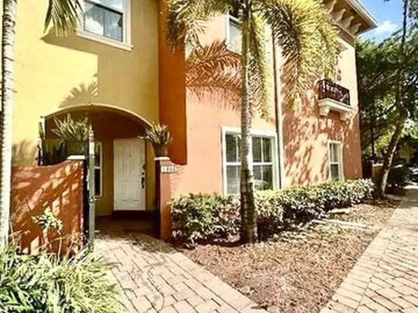 2851 W Prospect Rd, Tamarac, FL