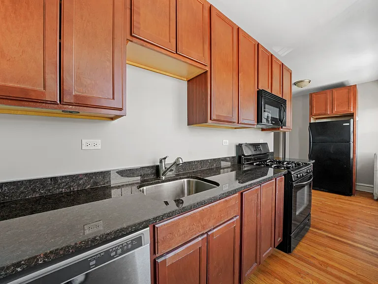 1929 Grove Ave #106 — Photo 8