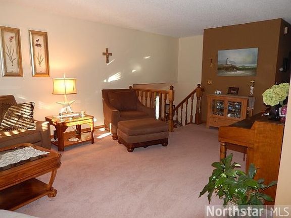 3rd image of 2533 Flandrau St N