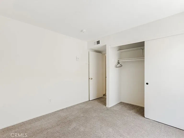 1693 S Heritage Cir — Photo 12