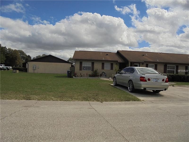 1st image of 9547 Lake Park Dr