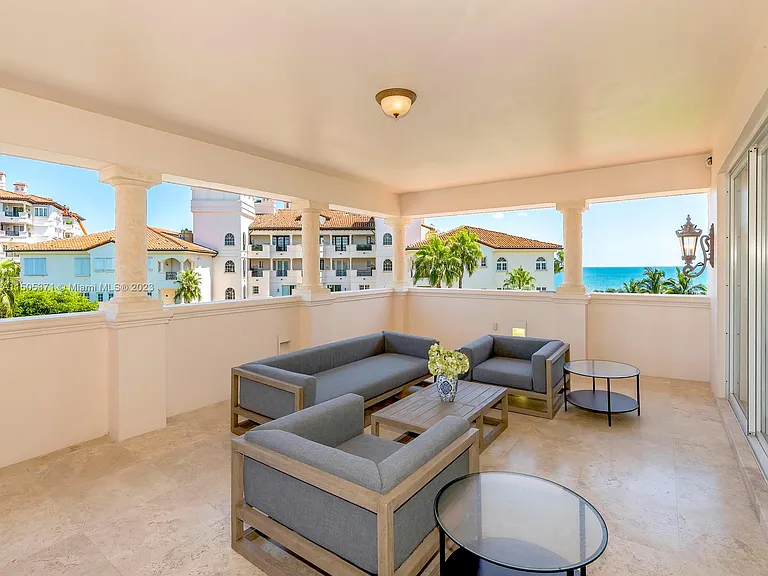 19251 Fisher Island Dr #19251 — Photo 41