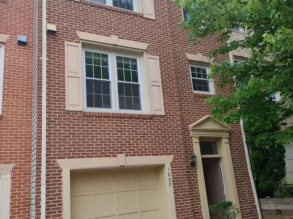 1220 Quaker Hill Dr, Alexandria, VA 22314