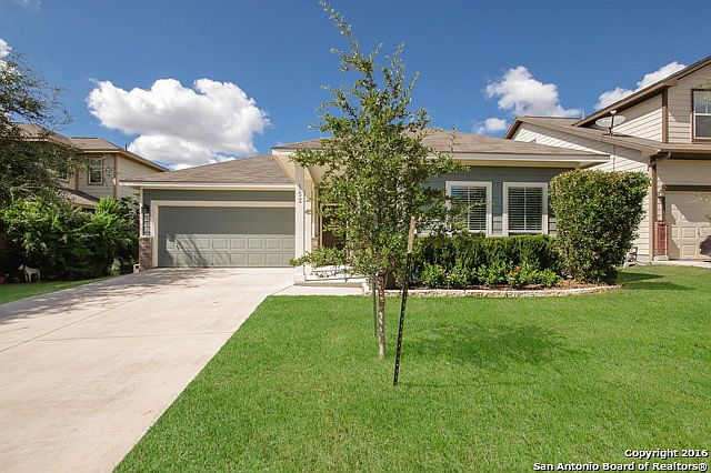 1st image of 552 Stonebrook Dr