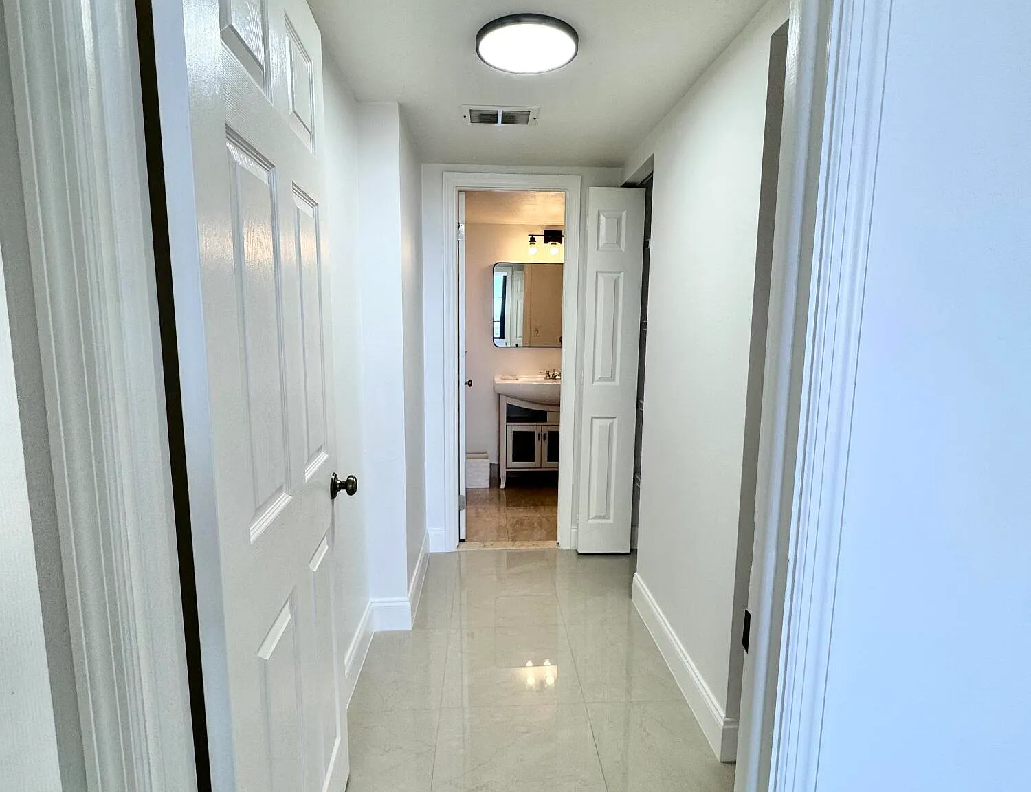 2 bed, 2.0 bath, 1400 sqft, $2,900 — Photo 4