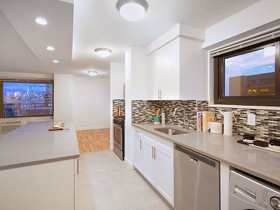 3rd image of 70 W 95th St APT 19H