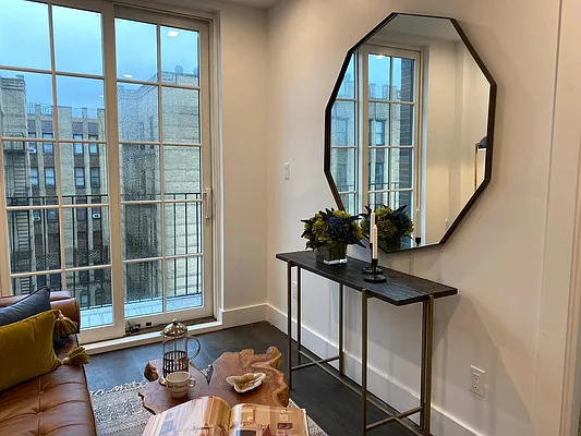 Rented by Lodger Corp | media 10