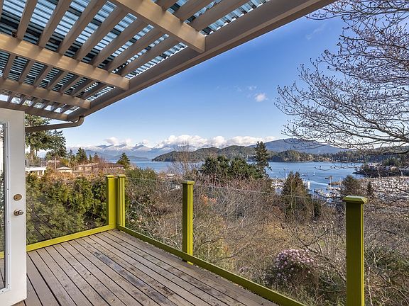 3rd image of 494 Sargent Rd