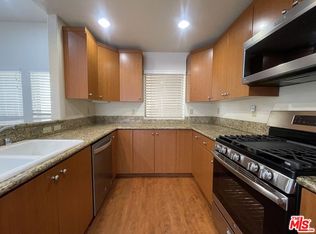 15024 Magnolia Blvd #105, Sherman Oaks, CA 91403