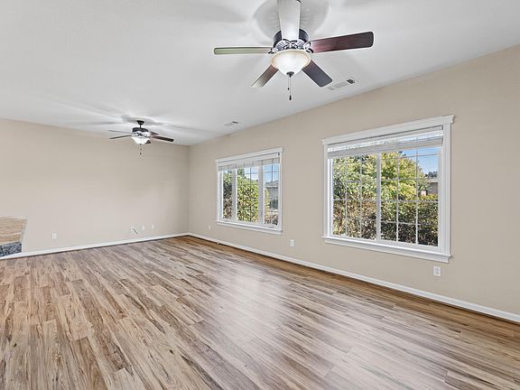 5th image of 3516 Humbug Dr