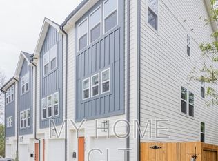 2617 Dr Carver Rd, Charlotte, NC 28208