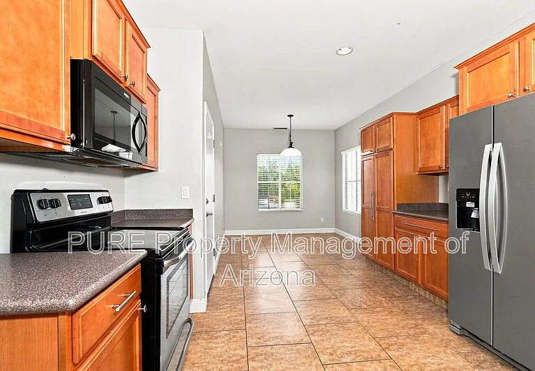 536 E Yellow Wood Ave — Photo 7