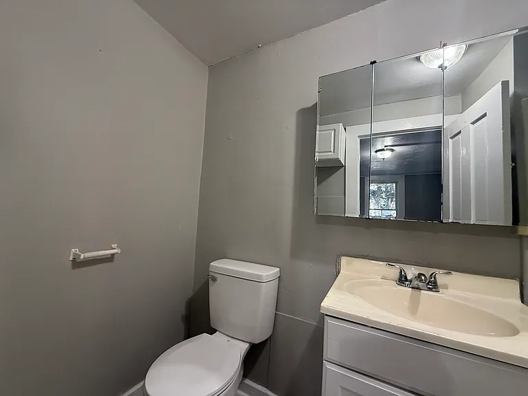 108 Highland Ave #5 — Photo 7
