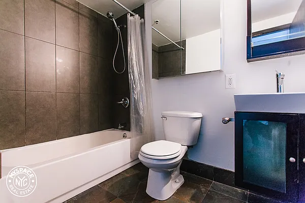 Rented by MySpaceNYC | media 15