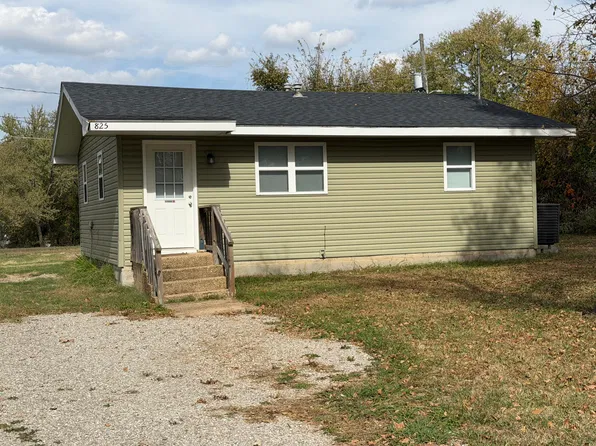 825 E Mcvay Street, Marshfield, MO 65706