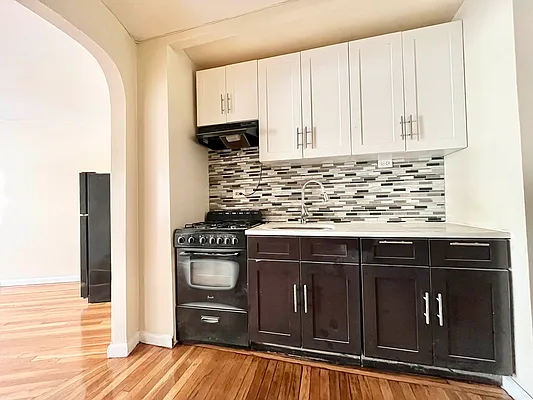 Rented by BRICK & GALO REALTY CORP | media 2