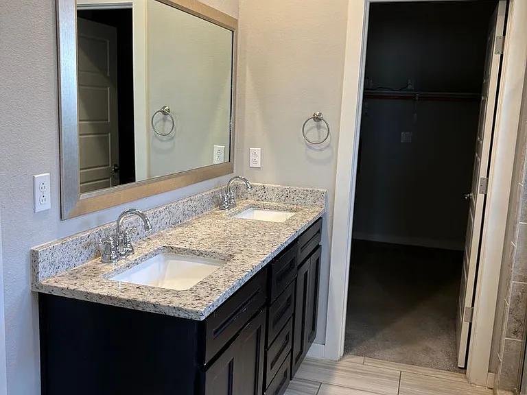 11571 Leonor Duran St — Photo 10