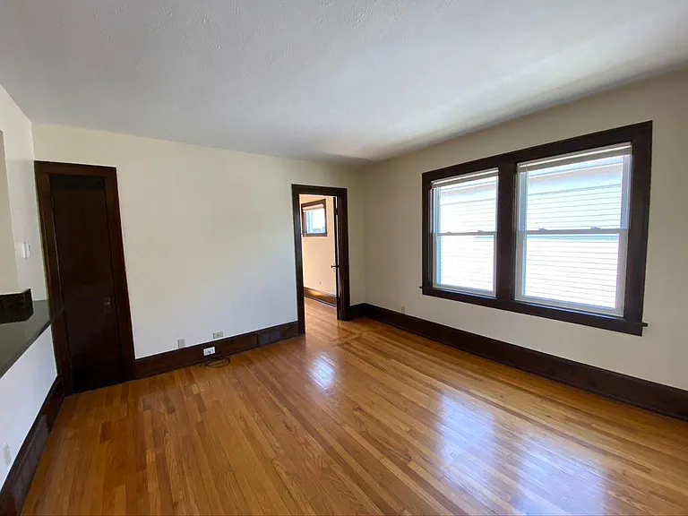 1745 W 31st Pl #3 — Photo 8