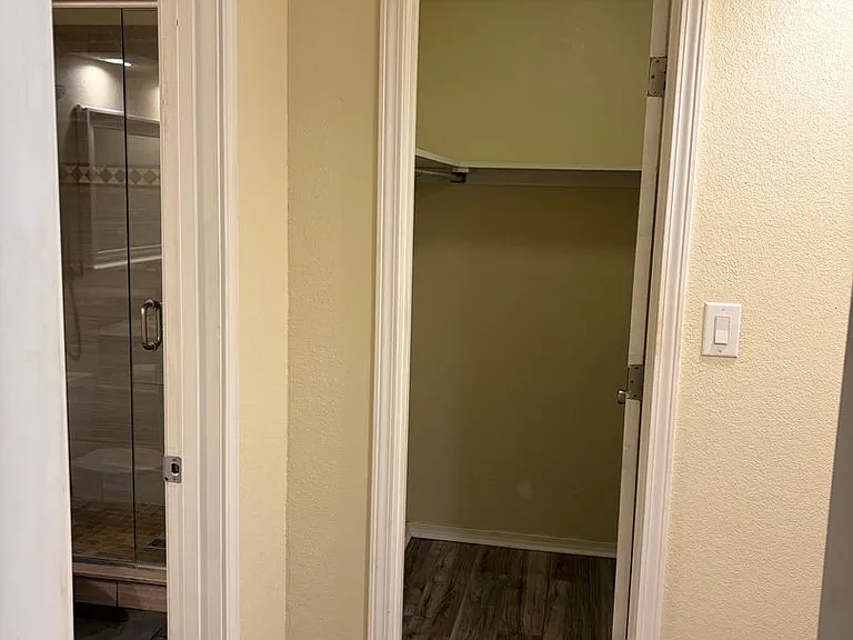9313 Houston St — Photo 15