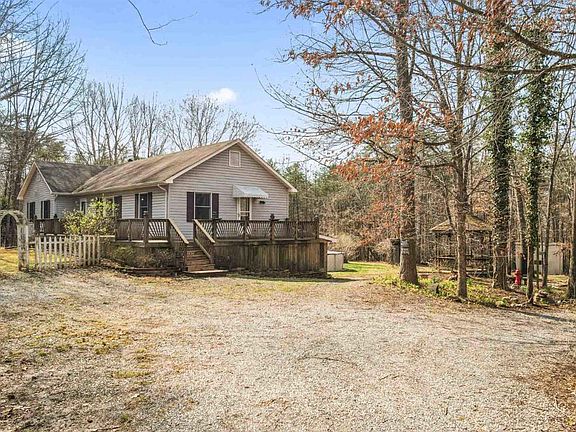 2nd image of 2926 Forbes Mill Rd