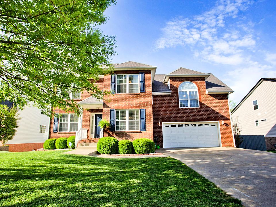 1st image of 636 Winding Bluff Way
