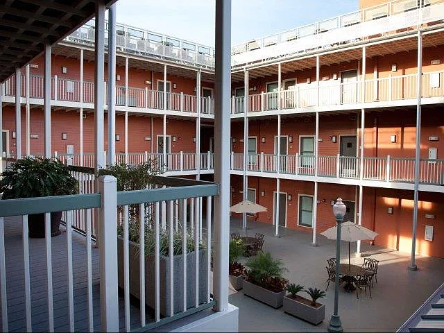 Aloysius Apartments — Photo 14