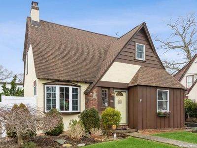 12 Lincoln Avenue, Massapequa Park, NY, 11762