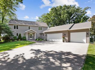 4421 Anapaula Ln, Green Bay, WI 54311