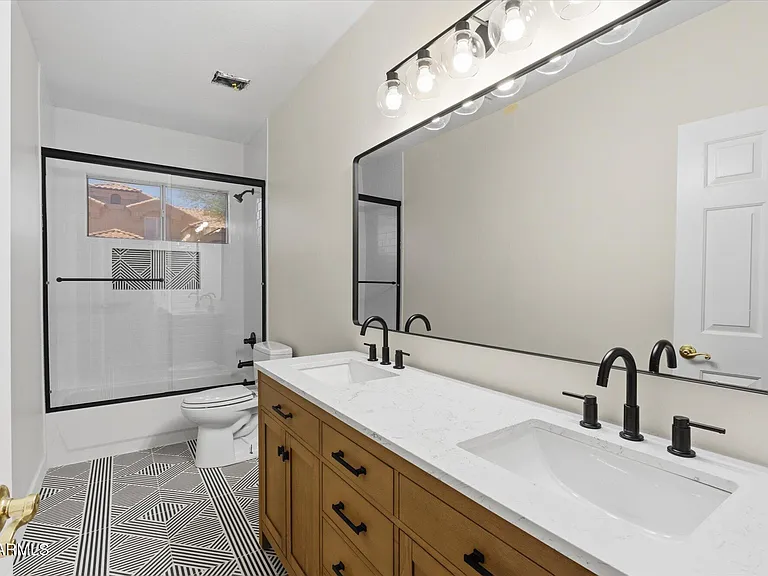 5761 W Park Ave — Photo 5