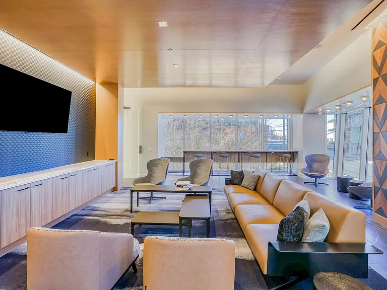 We invite our residents and guests to wine down in the lounge.