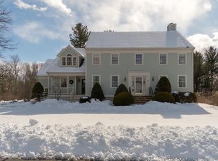 9 Fox Run Dr, Newburyport, MA 01950