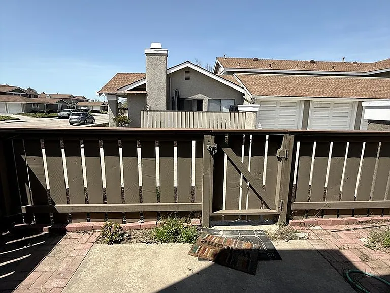 1153 E Foster Rd #A — Photo 27
