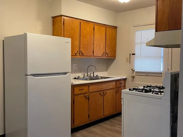 Knollridge Garden Apartments