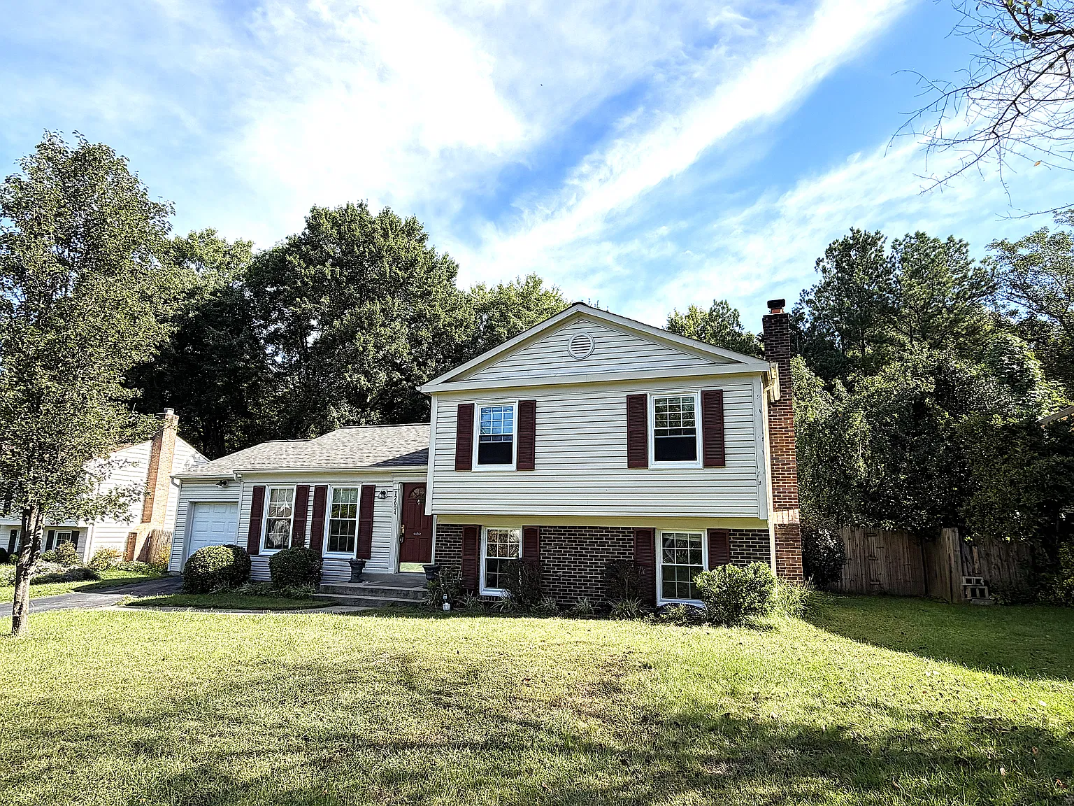 3 bed, 1092 sqft, $3,295 — Photo 2