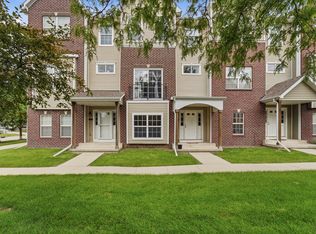 9140 Greenspire Dr Unit 103, West Des Moines, IA 50266