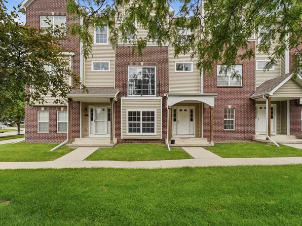 9140 Greenspire Dr Unit 103, West Des Moines, IA 50266