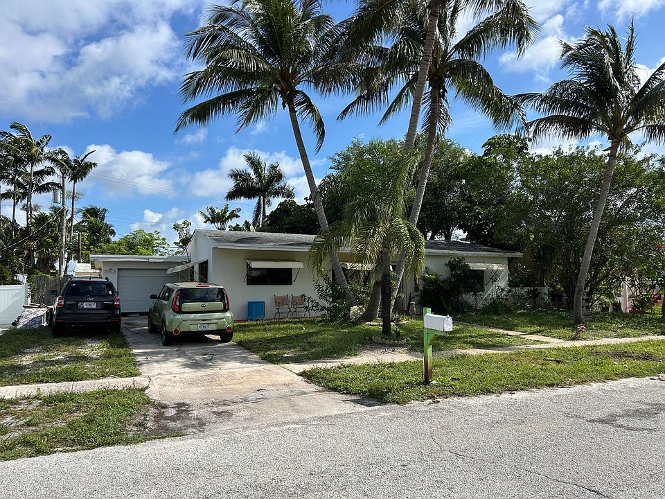 1st image of 1421 Crest Drive