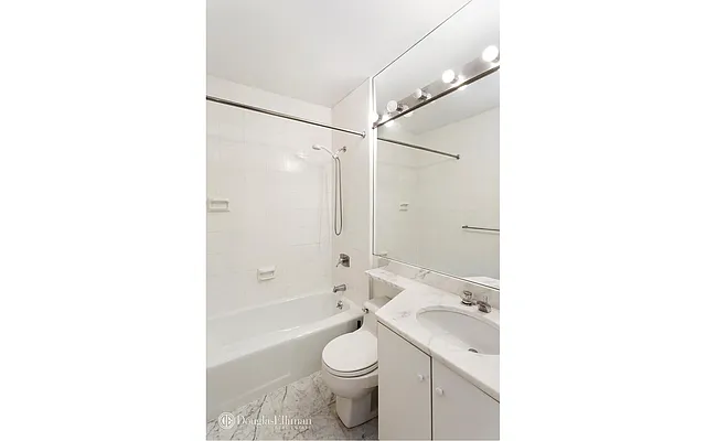 Rented by Douglas Elliman | media 18