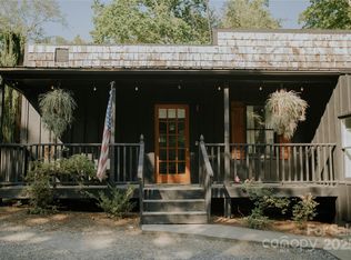 43 Polly Spout Rd, Marion, NC 28752