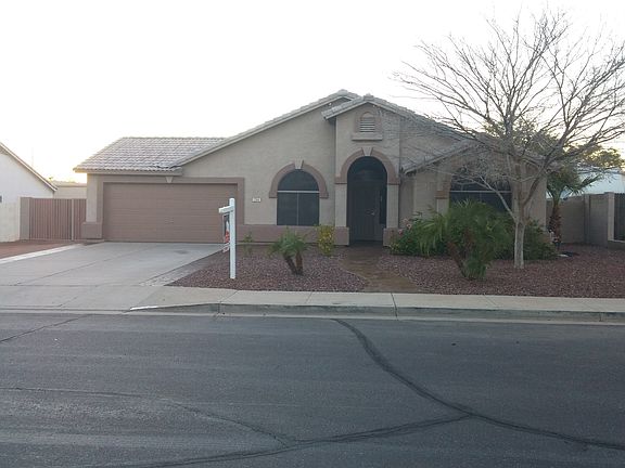 3rd image of 754 N Calle Largo