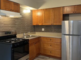 8641 S 82nd Ct #11473743, Hickory Hills, IL 60457