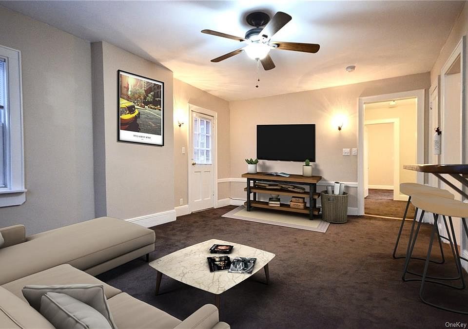 1st image of 310 Collins Ave #2